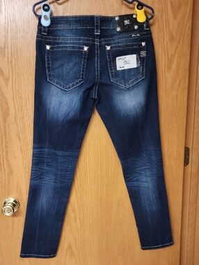Miss Me Dark Blue Skinny Jeans womens 29x27 number 702